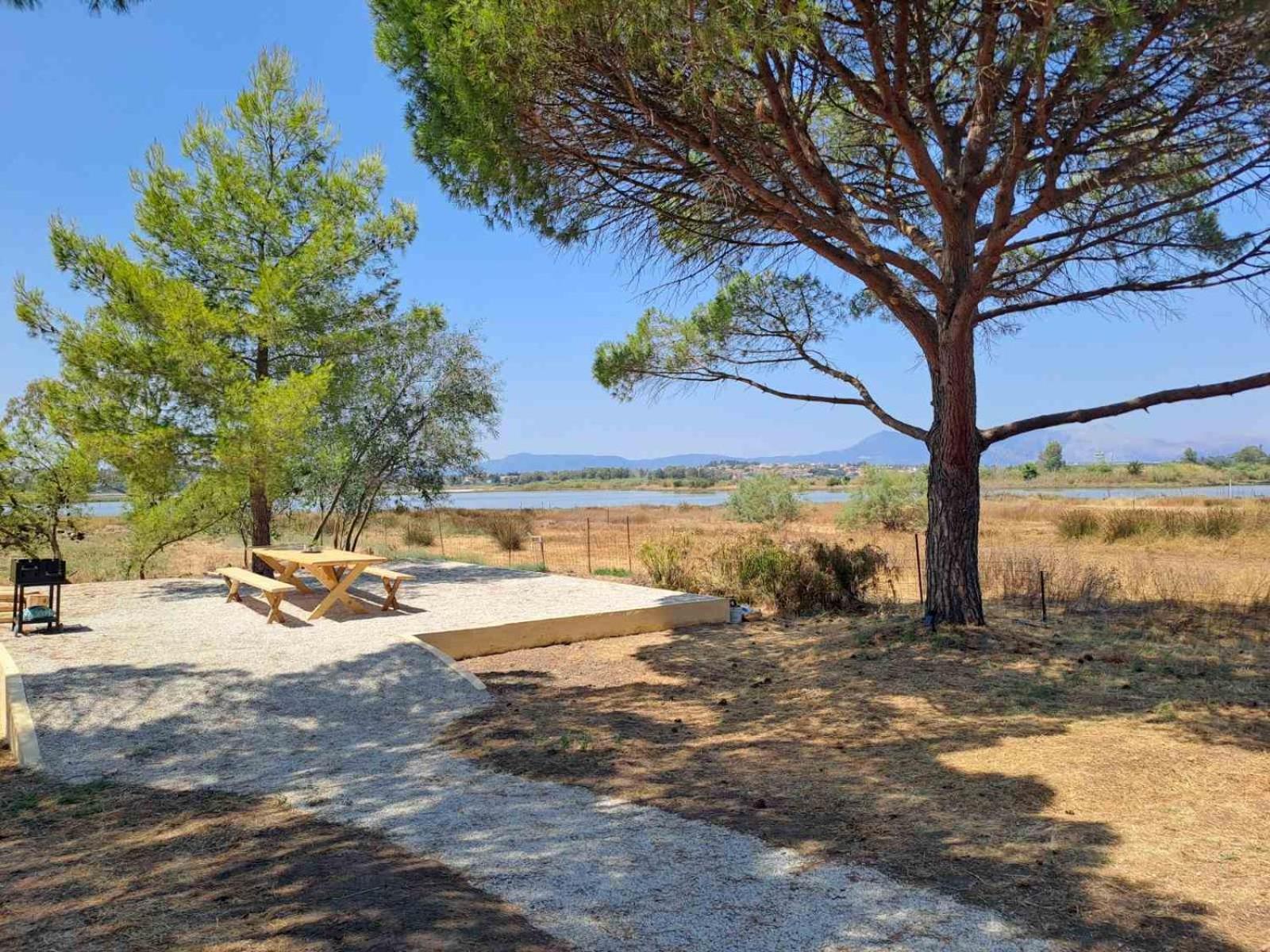 Corfu Lake House กาโนนี ภายนอก รูปภาพ